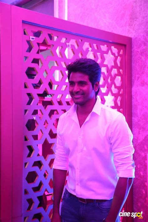 Sivakarthikeyan Remo Wallpapers - Wallpaper Cave