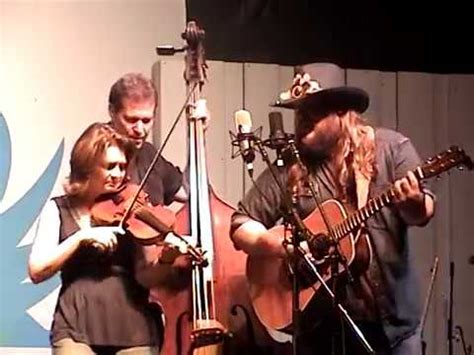 Steeldrivers w/ Chris Stapleton, "If It Hadnt Been For Love," Grey Fox 2008 - YouTube