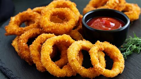 The Fast Food Chain With The Worst Onion Rings Might Surprise You