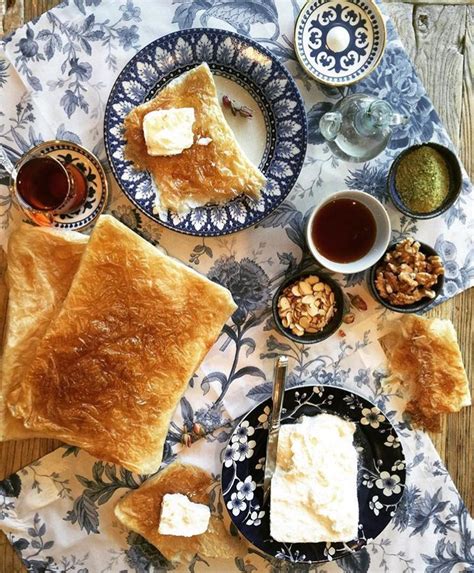 Iraqi breakfast 🇮🇶 kahi & geymar Traditional Iraqi breakfast | Food, Iraqi cuisine, Persian food