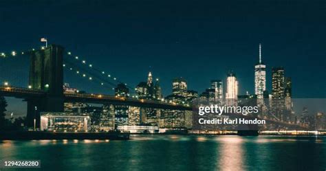 590 Brooklyn Bridge Night Scene Blurred Lights Stock Photos, High-Res ...