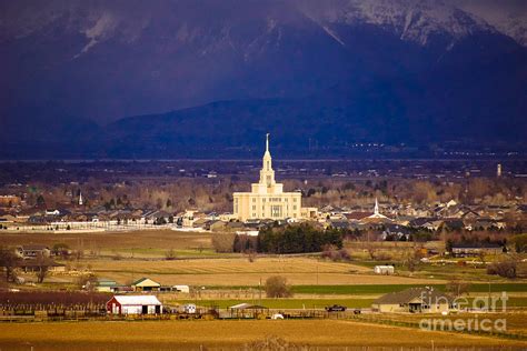 Payson Temple Photograph by Gloria Pasko - Fine Art America