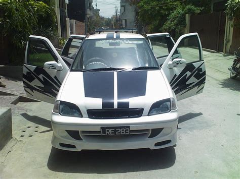 Modified cars in Pakistan: Suzuki Cultus Modified white