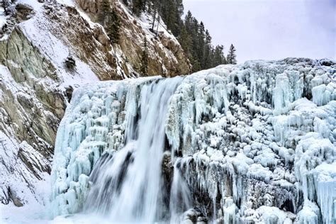 Hiking Wapta Falls in Winter - Yoho National Park - The Holistic Backpacker