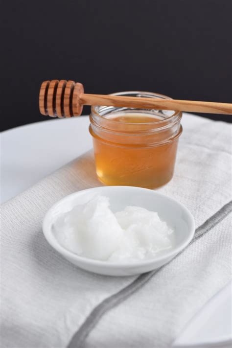 DIY Coconut + Honey Face Mask: Benefits, Recipe, Tips