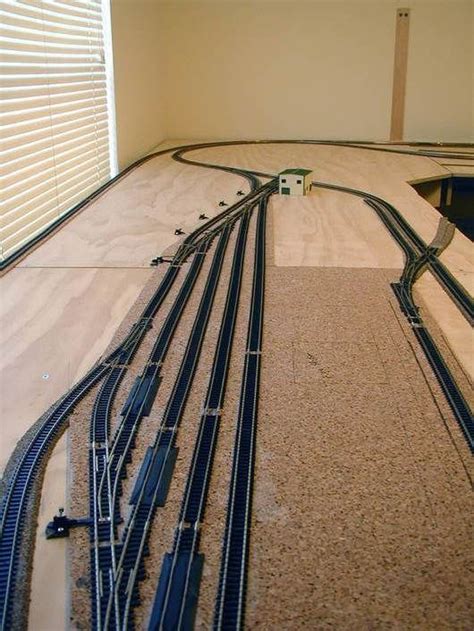 31 best HO Scale Turntable Layout images on Pinterest | Model trains ...