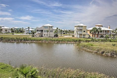 'Teal Time-Out' 4BR Port Aransas Beach House! Has Washer and Wi-Fi ...