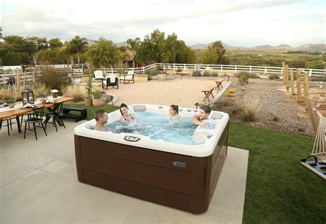 Sundance Spas | Lowest Prices, Huge Selection on Sundance Hot Tubs