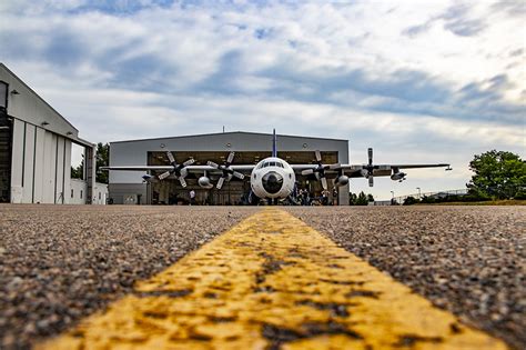 Officials break ground on NCAR research aviation facility | NCAR & UCAR ...