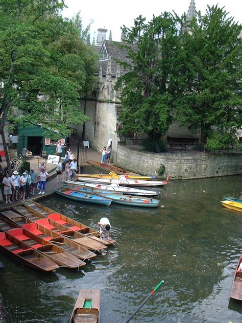 Punting at Magdalen Bridge, Ox Free Photo Download | FreeImages