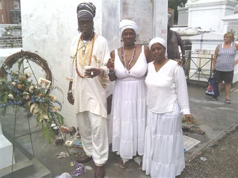 Honoring Marie Laveau and The Original New Orleans Street Vendors | New ...