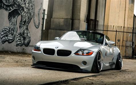 Download Vehicle BMW Z4 4k Ultra HD Wallpaper