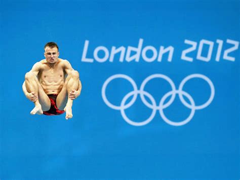 Olympic divers' funny faces - Photo 1 - CBS News