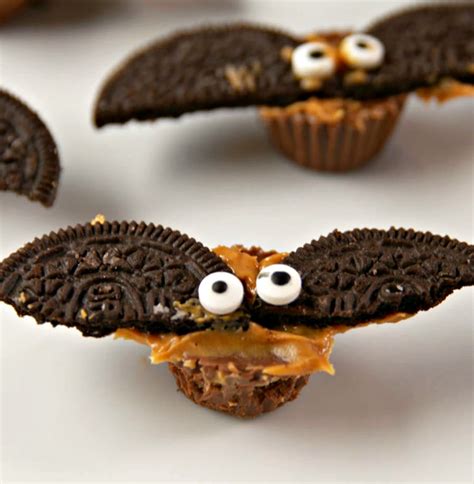 Reese's Bats Are The Perfect Halloween Snack Absolutely batty!