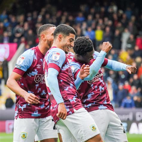 Burnley FC on Twitter: "We're all dancing tonight 🕺 https://t.co/KERMdyj6ss" / Twitter