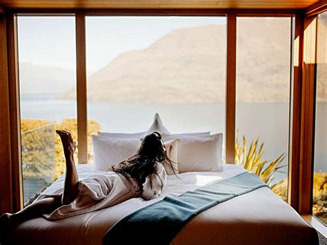 Top 20 Luxury Hotels in Queenstown - Sara Lind's Guide 2024