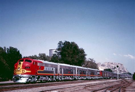 Fallen Flags: The Classic American Railroad