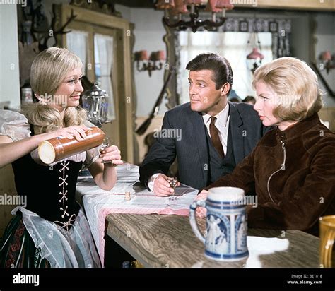 THE SAINT - UK TV series (1960-69) with Roger Moore in the episode Stock Photo, Royalty Free ...