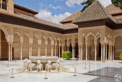 The Alhambra -Patio de los Leones, Patio of the Lions, Granada, Andalucia, Spain