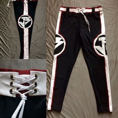 Wrestling tights by Broz Wrestling Designs - custom work by Ava Broz | Moda hombre, Amarre de ...