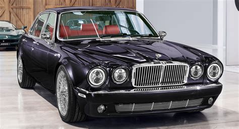 Jaguar Classic's XJ6 Restomod Is Rock & Roll On Wire Wheels | Carscoops | Jaguar xj, Jaguar car ...