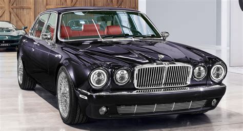 Jaguar Classic's XJ6 Restomod Is Rock & Roll On Wire Wheels | Carscoops | Jaguar xj, Jaguar car ...