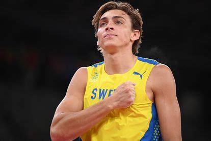 WORLD RECORD ALERT: Armand Duplantis soars to new pole vault mark