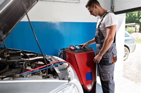 How Are The Services Of The Auto Electrician Beneficial?