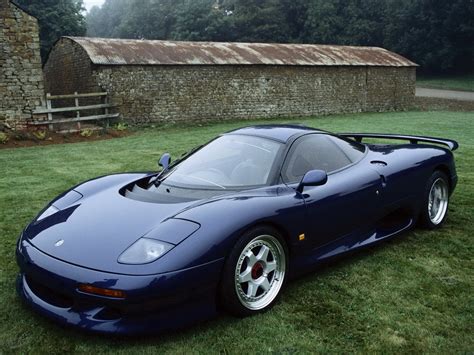 The gorgeous 1980s Jaguar XJR-15 | Carbon Fibre Car | Influx