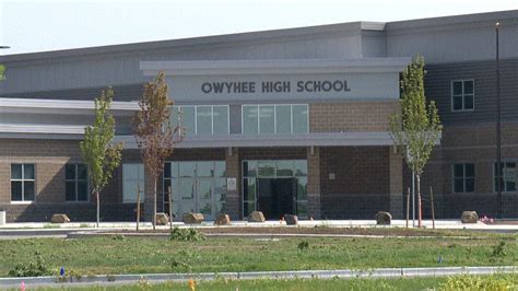 Owyhee High School opening despite unfinished road projects