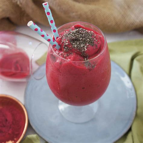 Beetroot Powder Smoothie Recipe - Sweet Caramel Sunday