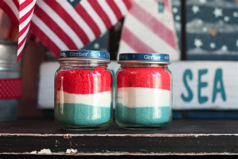 Amy's Craft Bucket: Sand Art! A Patriotic Kid's Craft!