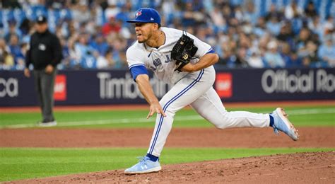 Berrios bringing it for Blue Jays against Braves, 3 p.m. ET / noon PT