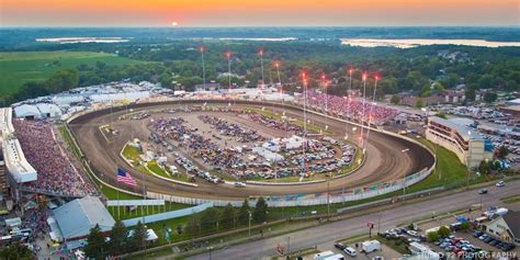 Knoxville Raceway. Knoxville, Iowa : stadiumporn