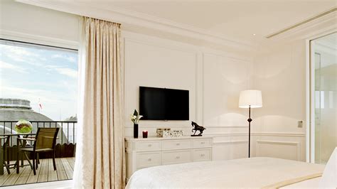 Grand Hôtel du Palais Royal, Paris, France - Hotel Review | Condé Nast ...