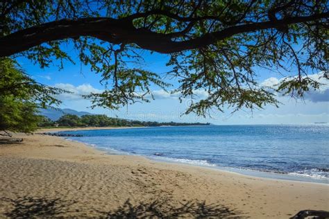 Kihei Beach, Maui, Hawaiian Islands Stock Image - Image of panoramic, swimming: 135823487