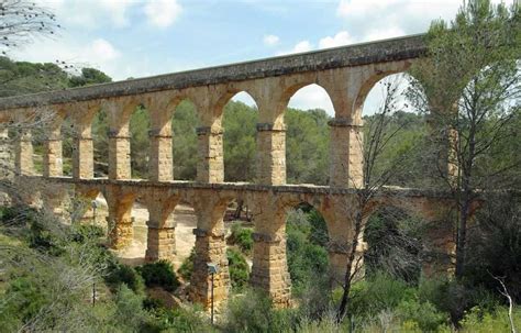 Top 10 Most Amazing Ancient Aqueducts You Must Visit