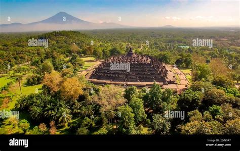 Aerial view of Borobudur temple Stock Photo - Alamy