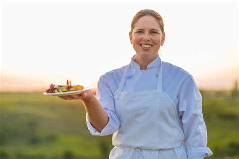 Meet the Indigenous chefs serving up a taste of their culture ...