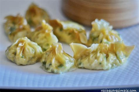 Chinese Steamed Dumplings ( Healthy choice with Chicken filling ) - Recipes are Simple