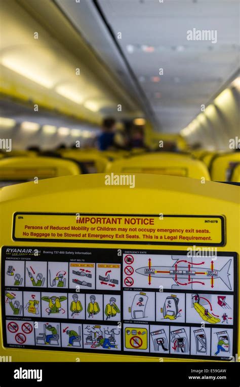 Ryanair Boeing 737-800 cabin interior Stock Photo - Alamy