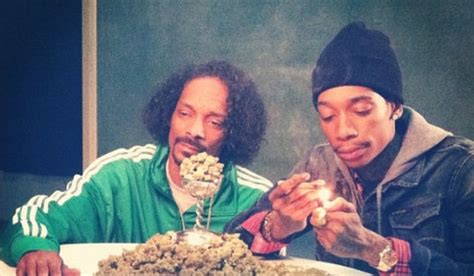 Wiz Khalifa And Snoop Dogg Smoking Weed Wallpaper