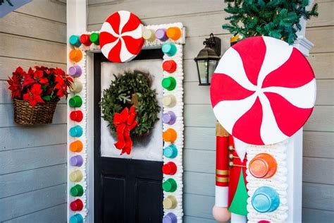 DIY Gingerbreading Your House | Christmas decorations diy outdoor, Gingerbread christmas decor ...