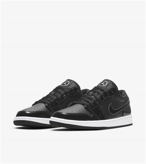 Air Jordan 1 Low SE 'Black and White' Release Date . Nike SNKRS