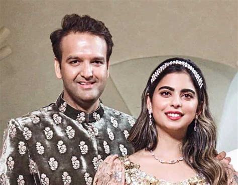 Revealed! Mukesh Ambani daughter Isha to marry Anand Piramal on this ...