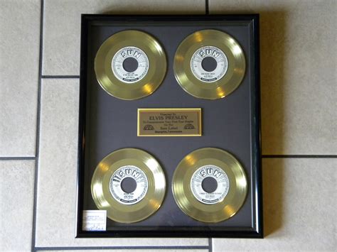 Elvis-presley-sun-record-studio-gold-records | Collectionzz