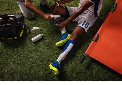 5 Common Injuries That Sideline Football Players - AICA Orthopedics