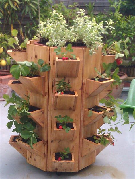 Country selection | Bosch DIY | Vertical vegetable gardens, Vertical garden design, Vertical ...