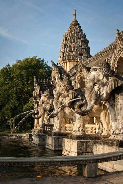 ช้างพ่นน้ำ | Places to travel, Thailand travel, Travel around the world