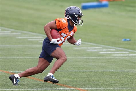 Breaking Down Denver Broncos' New RB Depth Chart Ahead of OTAs - Sports Illustrated Mile High ...